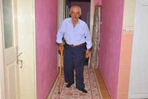 K&uuml;stah doktora yaşlı adamdan tokat gibi cevap!