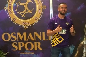 Osmanlıspor, Galatasaray'ın da ilgilendiği Engin Bekdemir'le anlaşma sağladı