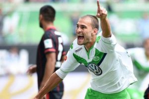 Beşiktaş, Skrtel &ccedil;in temaslarda bulunurken g&uuml;ndeme Bas Dost geldi