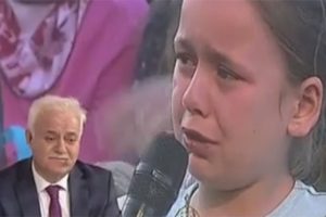 Anne babası ayrı olan &ccedil;ocuğun sorusu ağlattı