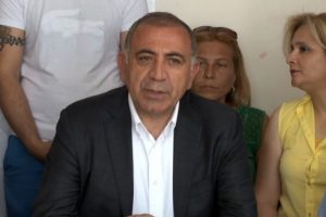 CHP İstanbul Milletvekili G&uuml;rsel Tekin: Hain sayarız