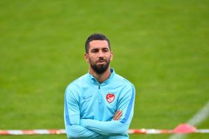 Euro 2016'ya veda eden Milli takımda Ardan Turan, veda mesajı paylaştı