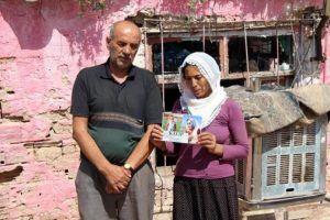13 yaşında evlendirilen Sevgi, kızıyla birlikte kayboldu