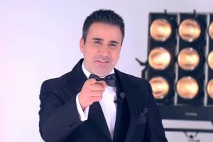 K&uuml;&ccedil;&uuml;k Emrah hastaneyi birbirini kattı!