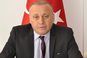 Yılmaz'dan Gencer ve Tanır'a tepki