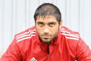 Es Es'te kaptan yol ayrımında!
