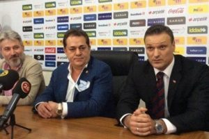 Eskişehirspor'da Alpay &Ouml;zalan d&ouml;nemi