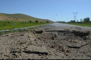 Tatvan'da bir tonun &uuml;st&uuml;ndeki patlayıcı imha edildi