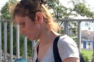 G&uuml;nd&uuml;z vakti adres sordu, tacize uğradı