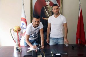 Zonguldak K&ouml;m&uuml;rspor'da 5 imza
