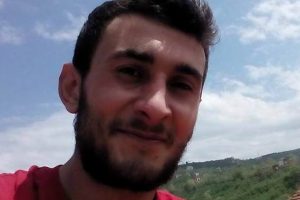 Şehidin son paylaşımı bayrak ve namus olmuştu