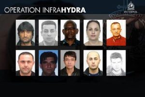 Interpol insan ka&ccedil;ak&ccedil;ısı 10 kişinin resim ve isimlerini a&ccedil;ıkladı