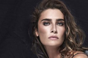 Şarkıcı Sıla Gen&ccedil;oğlu'nun hayranına uzaklaştırma kararı