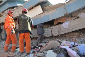 Marmara'daki deprem b&uuml;y&uuml;k bir hareketin habercisi mi?