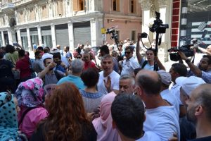 İstiklal Caddesi'nde y&uuml;r&uuml;y&uuml;ş gerginliği