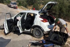 Hırsızlık ş&uuml;phelileri kaza yapınca yakalandı