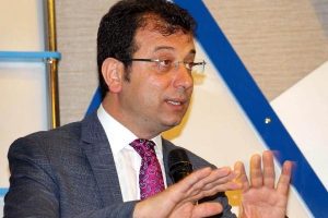 Belediye başkanı LYS i&ccedil;in Ramazan davulunu susturdu