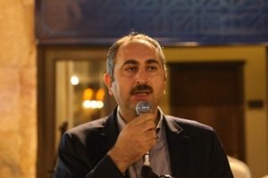 AK Parti Genel Sekreteri G&uuml;l, Cameron'a y&uuml;klendi