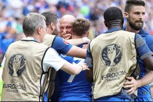 Ev sahibi Fransa'ya Griezmann hayat verdi!