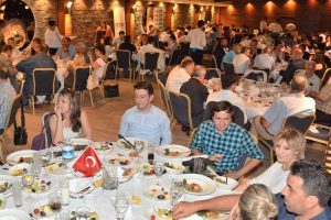 T&uuml;yap Bursa iftar yemeğinde basın mensupları bir araya geldi