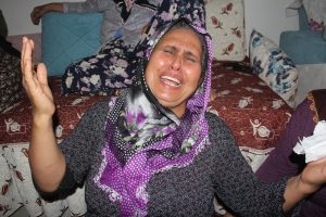Şehit annesinin feryadı y&uuml;rek yaktı