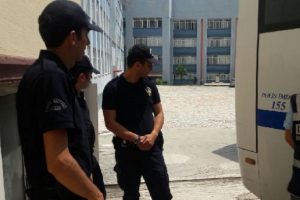 Bursa'da kayyum atanan okullarda arama