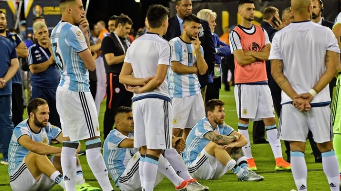 Lionel Messi'den sonra Ag&uuml;ero, Lavezzi ve Higuain de Arjantin'i bırakıyor