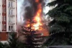 Diyarbakır Dicle'de polis aracının ge&ccedil;işi sırasında patlama!