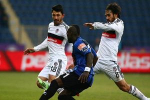 Beşiktaşlı Veli Kavlak &ccedil;ok &ouml;nemli a&ccedil;ıklamalar yaptı