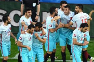 A Milli Takım futbolcularına, 150'şer bin Euro daha &ouml;dendi