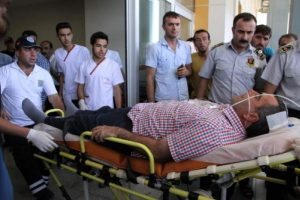 &Ccedil;aldıran'da arazi y&uuml;z&uuml;nden silahlı kavga: 3 &ouml;l&uuml;, 9 yaralı