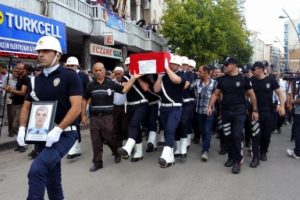 Elazığ'da şehit polis son yolculuğuna uğurlandı