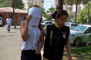 Kocası terk edince fuhuş yapmaya başlamış