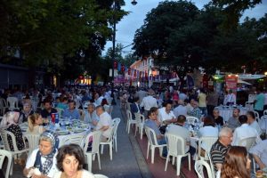 Bursa B&uuml;y&uuml;kşehir Belediyesinden 15 bin kişilik iftar
