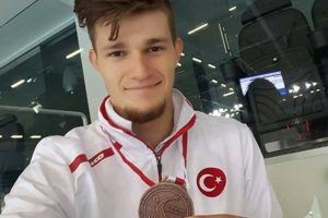 Yasin S&uuml;zen altın madalya kazandı