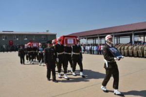 Derik şehitleri memleketlerine uğurlandı