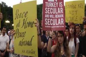 New York'tan İstanbul'a anlamlı mesaj: Yalnız değilsin