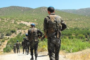 Sarıkamış'ta &ccedil;atışmada 2 asker yaralandı, 4 ter&ouml;rist &ouml;l&uuml; ele ge&ccedil;ti