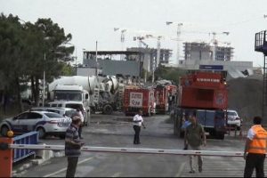 Pendik'te bir beton santralinde &ccedil;&ouml;kme meydana geldi