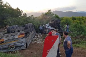 Bursa'da freni patlayan TIR faciası