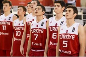 Milliler yarı finalde