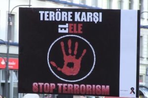 Berlin'de T&uuml;rkiye'yle dayanışma mitingi