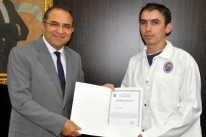 Madenci eyleminde g&ouml;rev yapan tahlisiye ekibine teşekk&uuml;r belgesi