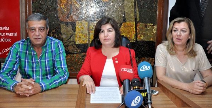 CHP'li kadınlar m&uuml;ft&uuml; ve imamın evlendirme yetkisini eleştirdi