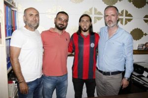 Orhangazispor, Umut Pusat ile 2 yıllık s&ouml;zleşme imzladı