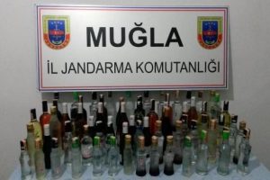 Muğla'da barlarda 1080 şişe ka&ccedil;ak i&ccedil;ki ele ge&ccedil;ti