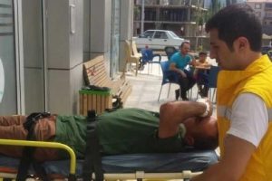 G&ouml;lbaşı'nda ara&ccedil; devrildi: 4 yaralı
