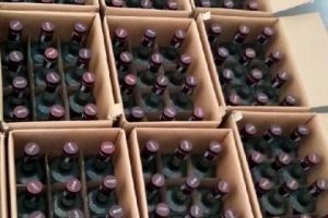 Bolu'da 500 şişe ka&ccedil;ak i&ccedil;ki ele ge&ccedil;irildi