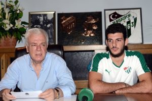 Bursaspor U21 takımından Sedat Dursun profesyonel s&ouml;zleşme imzaladı