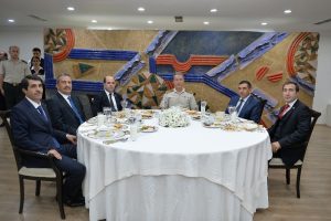 Orgeneral Akar koruculara iftar verdi